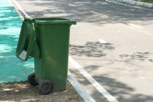 hoa rules with trash cans